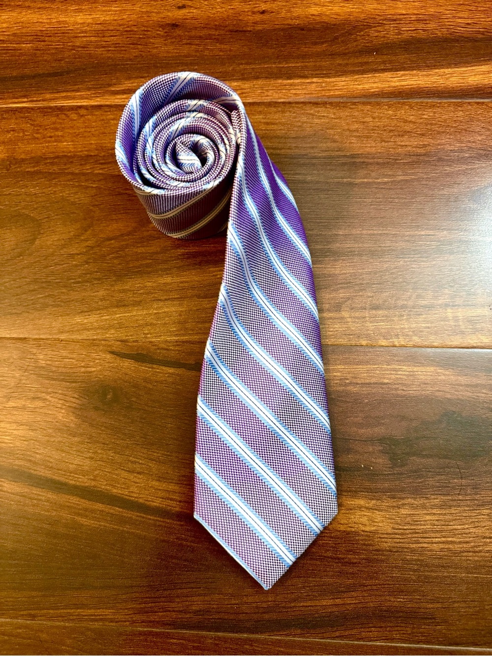 JOS. A. BANK Traveller Stain Resistant Silk Purple Diagonal Stripe Tie